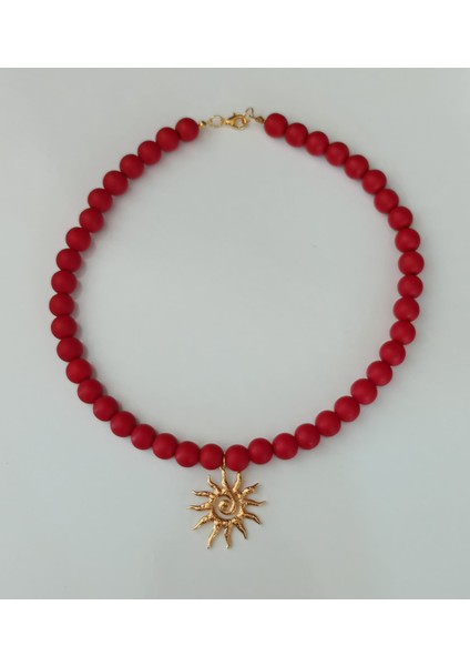 Kırmızı Mat Cam Boncuk Güneş Kolye – 42 cm Çelik Uçlu fiyatları