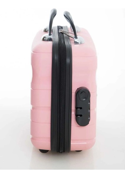 Şık ve Dayanıklı Metalik Makyaj Çantası, Düzenli Taşıma Için Ideal. modelleri