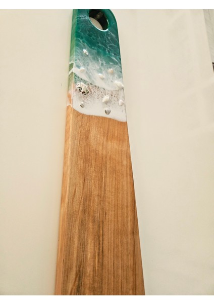 El Yapımı Doğal Ceviz Ağacı Epoksi Sunumluk – Deniz Temalı Yeşil&Beyaz Tasarım modelleri