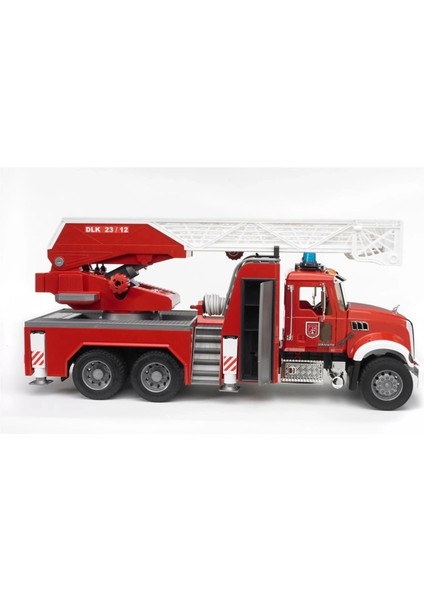 Bruder Mack Granite Itfaiye Aracı BR02821 modelleri