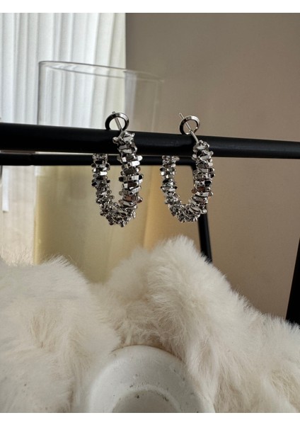Çıkıntılı Parlak Silver Halka Küpe modelleri