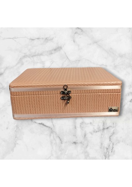 Pembe Deri Aynalı Makyaj ve Tıraş Çantası, Şık ve Kullanışlı Tasarım