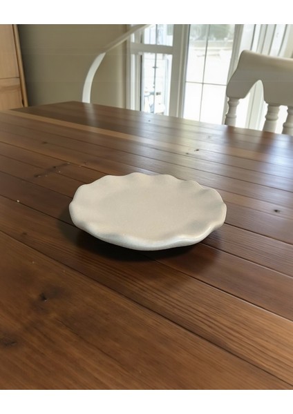 Dalga Formlu Dekoratif Beyaz Tabak 20CMX2,5 cm fırsatları