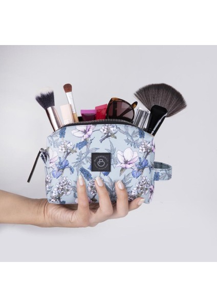 Mavi Çiçek Desenli Makyaj ve Kozmetik Çantası, Şık ve Kullanışlı Tasarım fiyatları