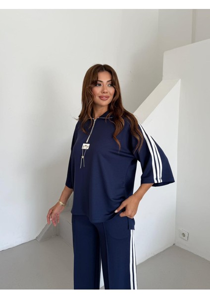 Buketli Kadın Şeritli Armalı Detaylı Kadın Eşofman Takım fiyatları
