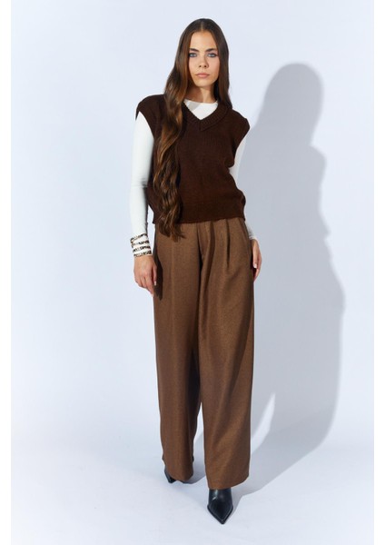 Kadın Kahve V Yakalı Basic Süveter fırsatları