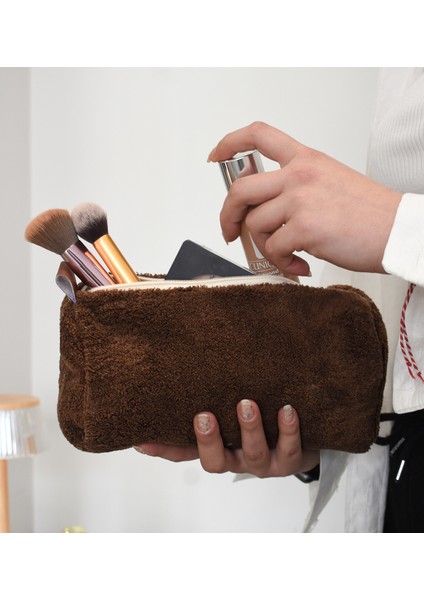 Küçük Peluş Makyaj Çantası, Şık ve Kullanışlı Tasarım, Kahverengi Renk fiyatları