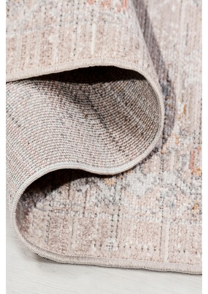 Retrova Halı Koleksiyonu | Vintage Eskitme Desenli, 6 mm Ince Form, Tozumaz ve Kolay Temizlik