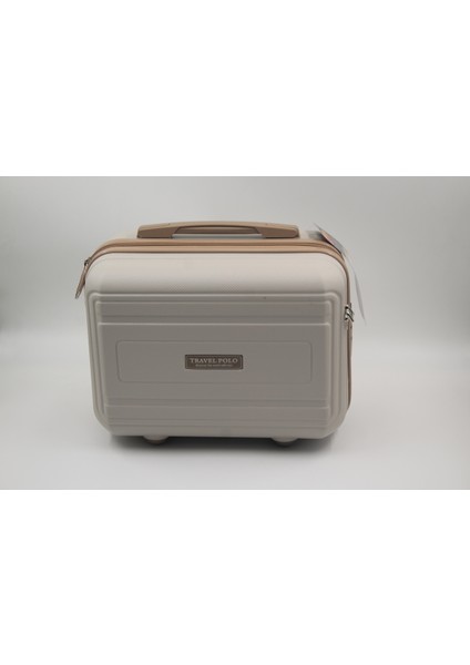 Şık Bej Seyahat ve Makyaj Çantası, Pratik ve Hafif Tasarım