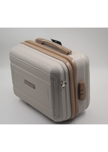 Şık Bej Seyahat ve Makyaj Çantası, Pratik ve Hafif Tasarım modelleri