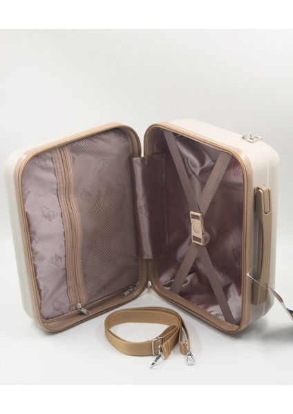 Şık Bej Seyahat ve Makyaj Çantası, Pratik ve Hafif Tasarım fırsatları