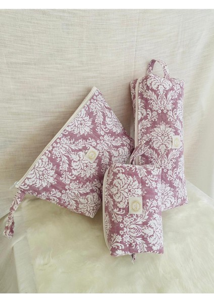 Şık Pembe Makyaj Çantası, Taşıması Kolay, Şıklık ve Fonksiyon Bir Arada modelleri