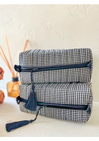 Şık Kapitone Bakım ve Makyaj Çantası, Siyah-Beyaz, Unisex, Hafif ve Pratik Tasarım