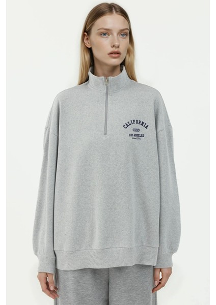 Kadın Baskılı Fermuarlı Yaka Rahat Kesim Sweatshirt Grey indirimleri