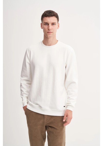 Premium Ince Desenli Jakar Viskon Karışımlı Regular Fit Sweatshirt Ekru