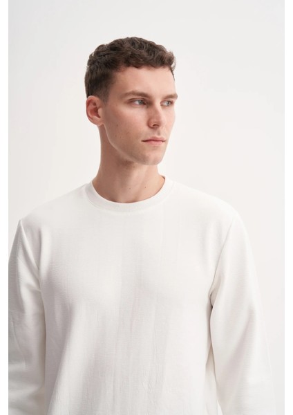 Premium Ince Desenli Jakar Viskon Karışımlı Regular Fit Sweatshirt Ekru modelleri