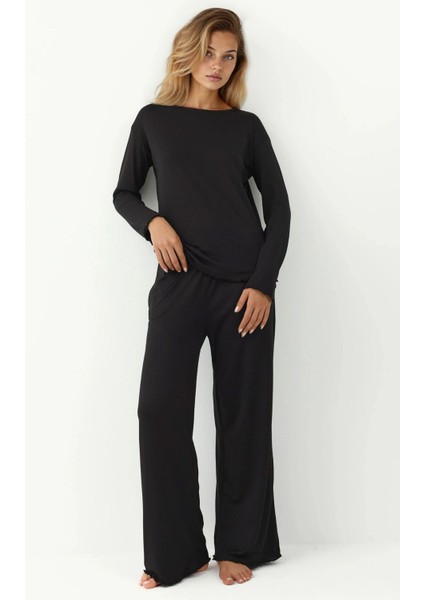 Kadın Yumuşak Dokulu Rahat Kesim Uzun Kollu Pijama Takımı Black fiyatları