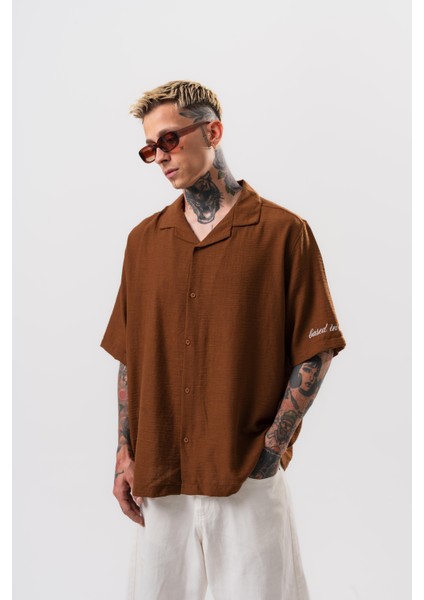 Erkek Respire Nakışlı Oversize Keten Gömlek Kahve fiyatları