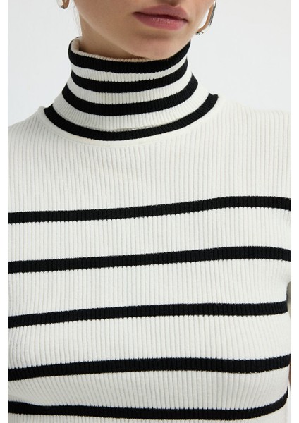 Balıkçı Yaka Triko Kazak C.kemik 13945625000 fiyatları