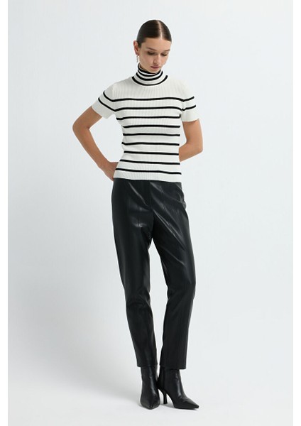 Balıkçı Yaka Triko Kazak C.kemik 13945625000 modelleri