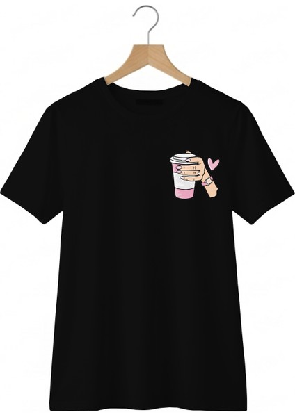 Oversize Pamuklu Beyaz Kadın Kahve ve Kalp Minimal Baskılı T-Shirt modelleri