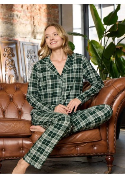 Kadın Pijama Takımı – Yeşil Ekose Desenli, Süet Uzun Kollu, Rahat Kumaş modelleri
