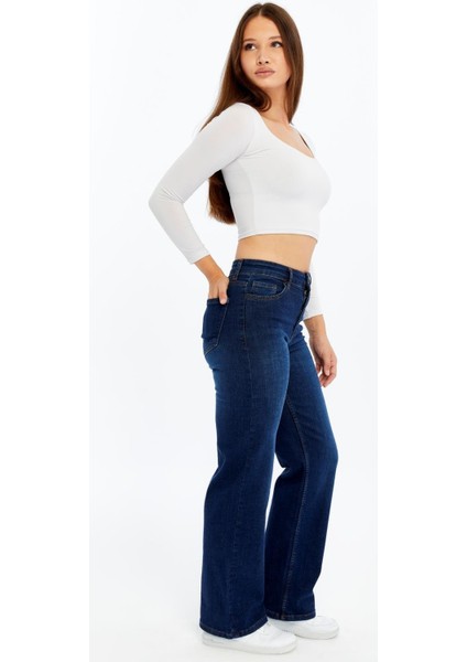 Kadın Yüksek Bel Düz Paça Denim Jean – Orta Mavi Rahat Kalıp Günlük Pantolon modelleri