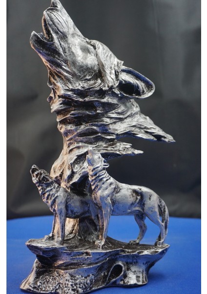 Özel Tasarım Yavrulu Uluyan Kurt Heykel Biblo– Üçlü Kurt Hediyelik Dekoratif Aksesuar (30 Cm) indirimleri