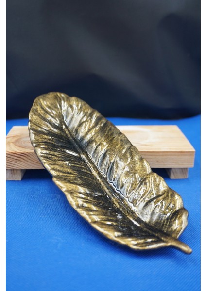 Dekoratif At Figürü, Zarif Kadın-Erkek Yüz Silueti ve Yaprak Tabak ile 3’lü Modern Set fırsatları