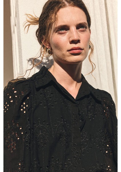 Siyah Kadın Fisto Işlemeli Elbise fiyatları