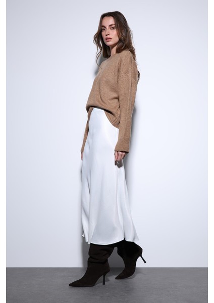 Beyaz Saten Midi Etek modelleri