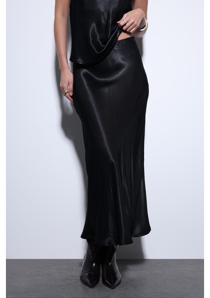 Siyah Saten Midi Etek fiyatları