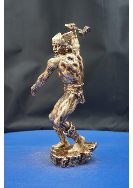 Iskandinav Mitolojisi Thor Heykel Biblo – Savaşçı Ruhun Simgesi Dekoratif Aksesuar (27 Cm) fiyatları