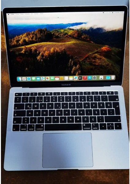 MacBook Air A1932 I5-8210Y 8 Ram 256 GB SSD 13,3" Darbeli Notebook - Outlet