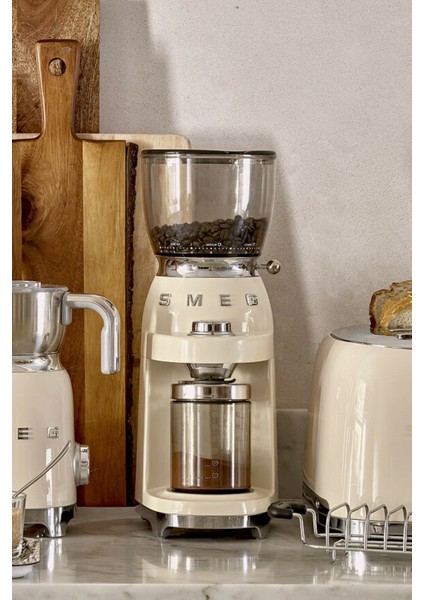50's Style Krem Kahve Öğütücü Döküm Alüminyum Gövde ile Barista Kalitesi