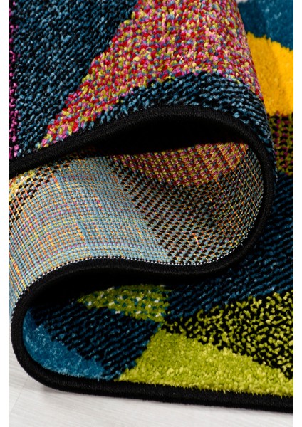 Colora Halı Koleksiyonu | Yumuşak Renkli Kare Halı, Tozumaz, Modern Tasarım ve Kolay Temizlik