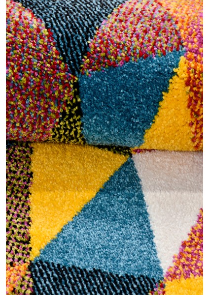 Colora Halı Koleksiyonu | Yumuşak Renkli Kare Halı, Tozumaz, Modern Tasarım ve Kolay Temizlik