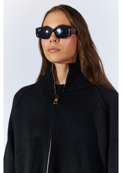 Kadın Siyah Dik Yakalı Dışardan Dkişli Fermuarlı Hırka fırsatları