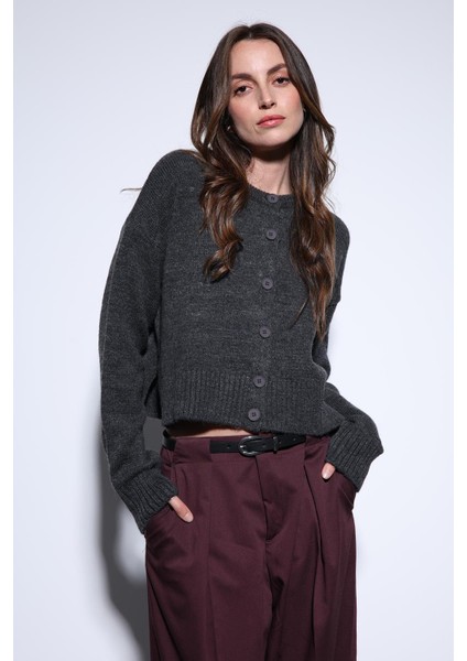 Gri Yırtmaçlı Örgü Triko Kadın Kazak