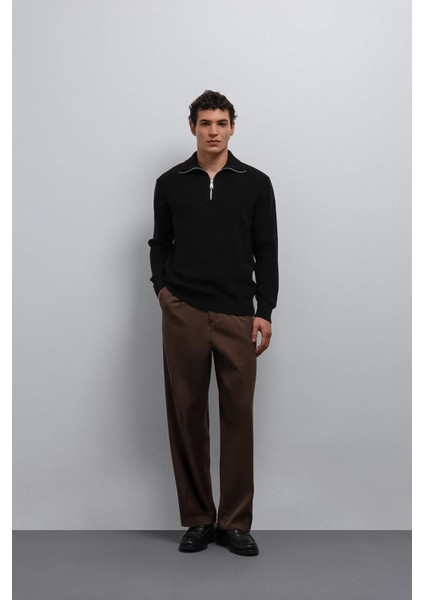Siyah Fermuarlı Triko Erkek Kazak