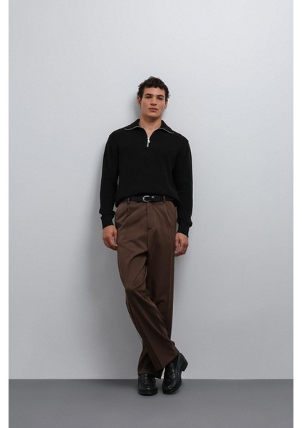 Siyah Fermuarlı Triko Erkek Kazak