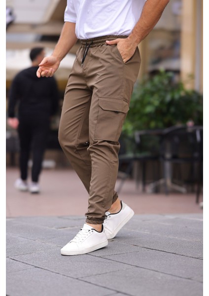 Erkek Paraşüt Kumaş Tarz Cepli Paça ve Bel Lastikli Jogger Spor Pantolon