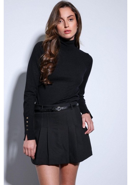 Siyah Dik Yaka Triko Kazak