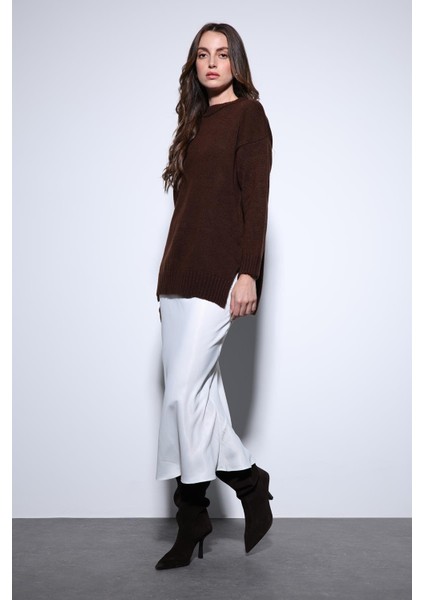 Kahve Yırtmaç Detaylı Kadın Kazak fırsatları