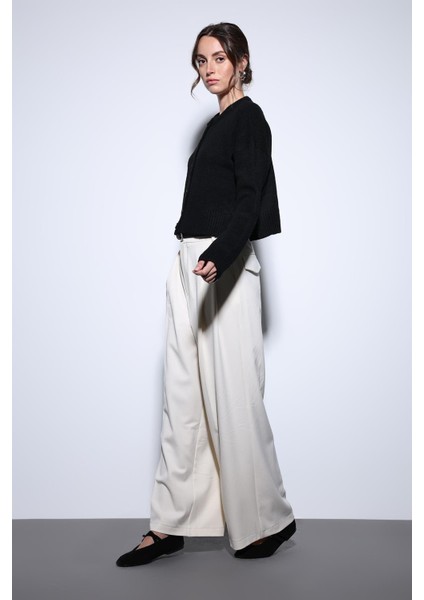 Siyah Yırtmaçlı Örgü Triko Kadın Kazak fiyatları