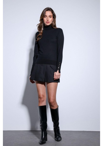 Siyah Dik Yaka Triko Kazak indirimleri