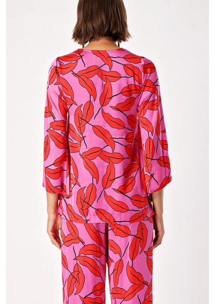 Desenli V Yaka Saten Bluz 19828 fırsatları