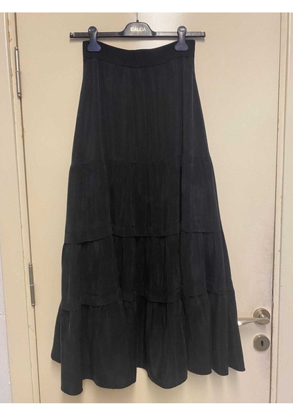 T24Y-2010 Mıssdalıda Cupro Fırfırlı Etek