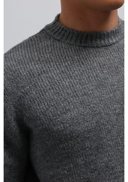 Gri Yumuşak Dokulu Erkek Kazak fırsatları