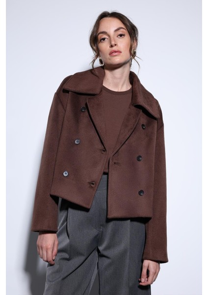 Kahve Kruvaze Kadın Kısa Kaban modelleri